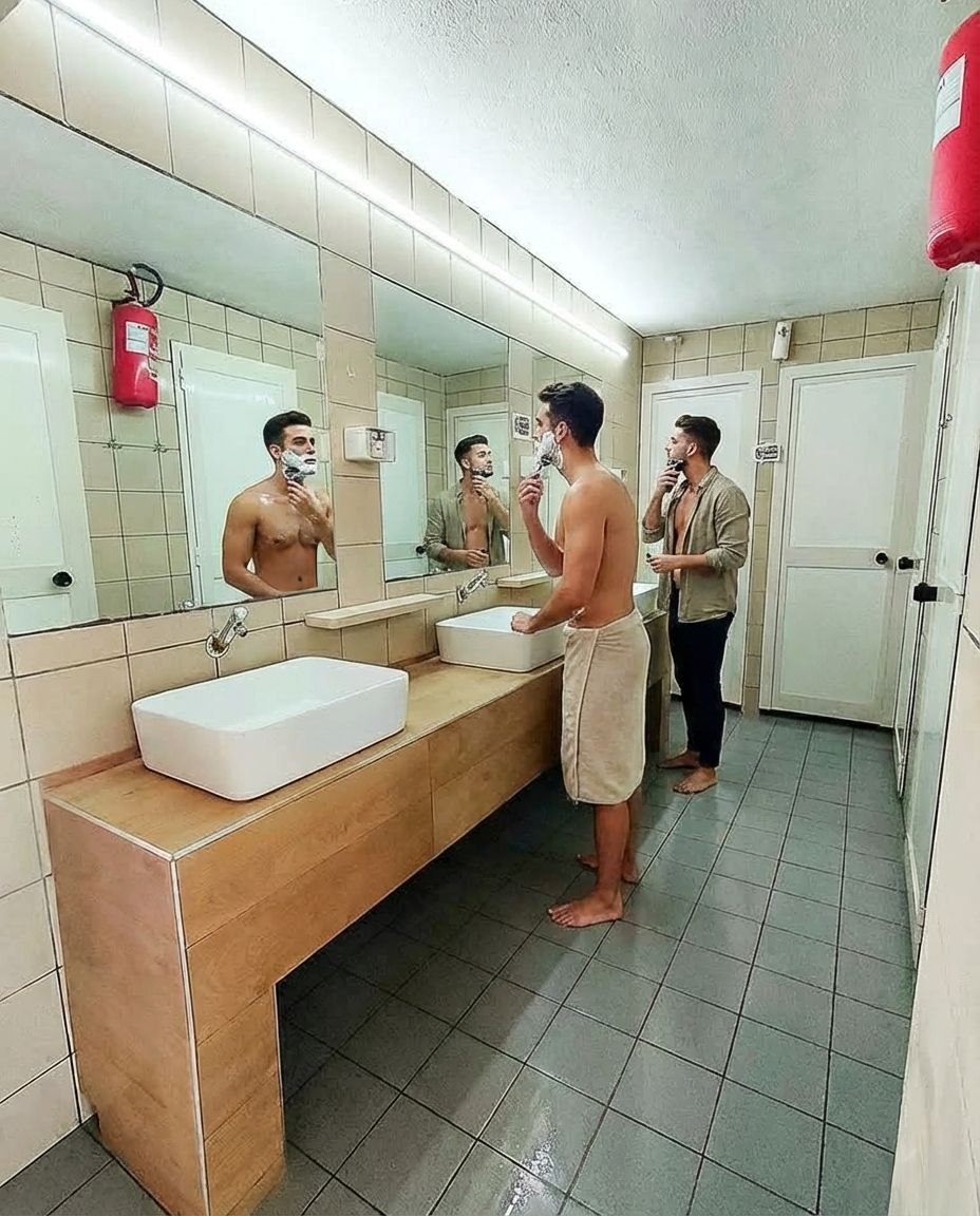 Servizi bagni docce uomini